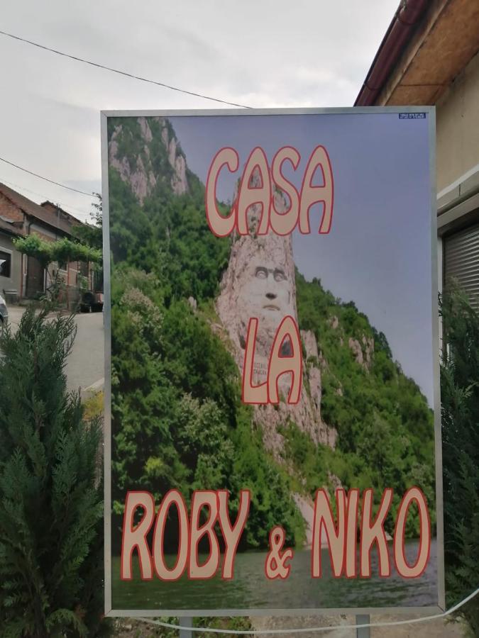 Hotel La Roby Si Niko Dubova Esterno foto