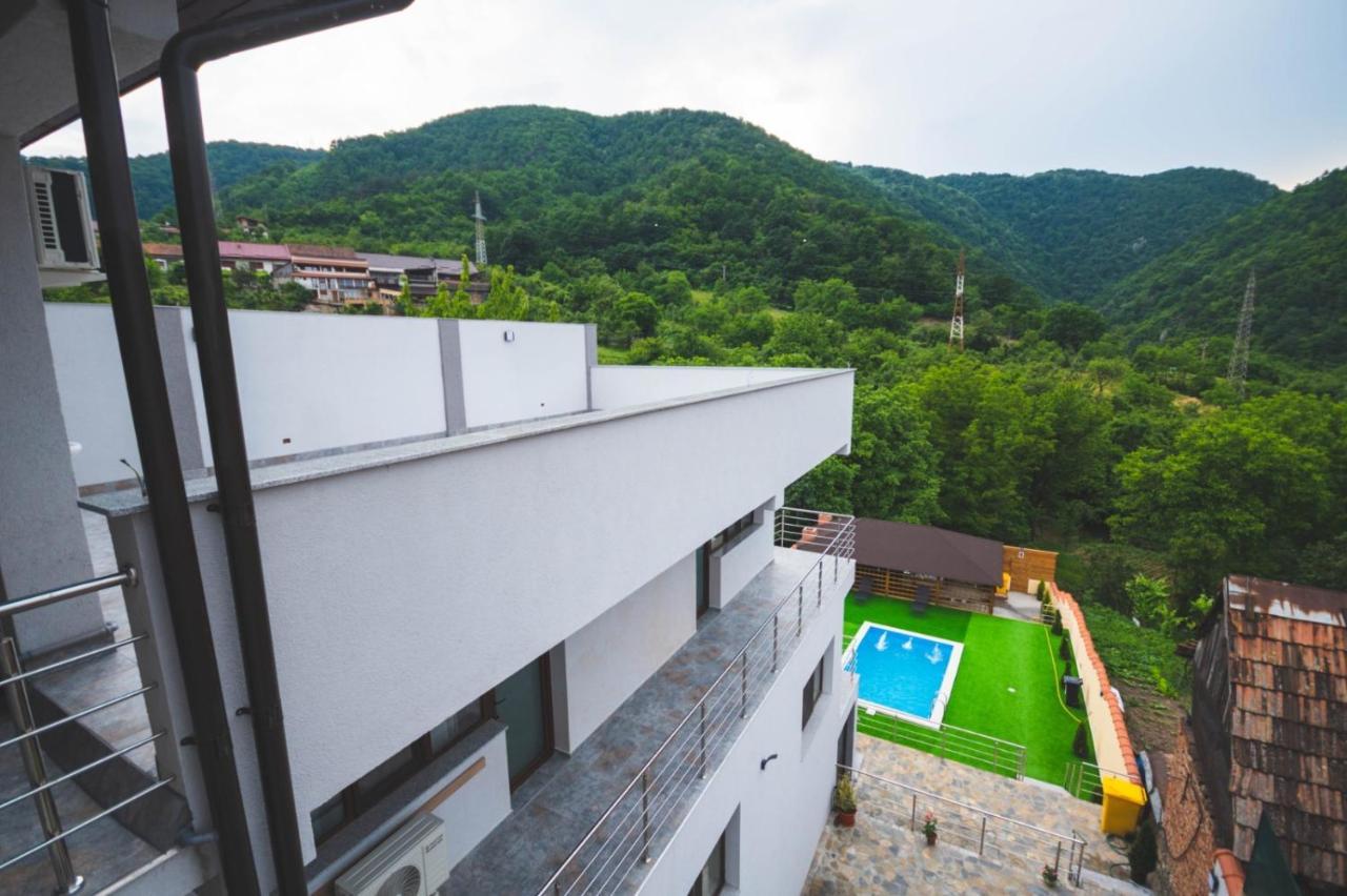 Hotel La Roby Si Niko Dubova Esterno foto